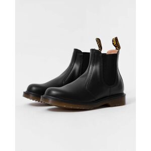 Dr Martens 2976 Smooth Unisex Chelsea Boot  - Black - UK6 EU39 US8 - female