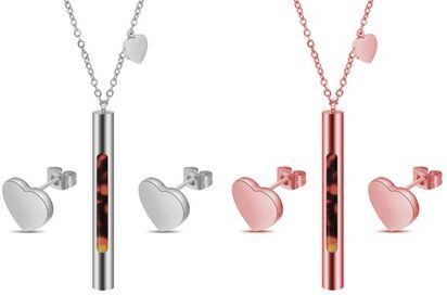 Groupon Goods Global GmbH Heart Pendant and Earring Set Groupon Goods Global GmbH Heart Pendant and Earring Set