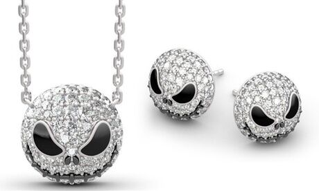 Groupon Goods Global GmbH Skull Necklace and Earrings Set Groupon Goods Global GmbH Skull Necklace and Earrings Set
