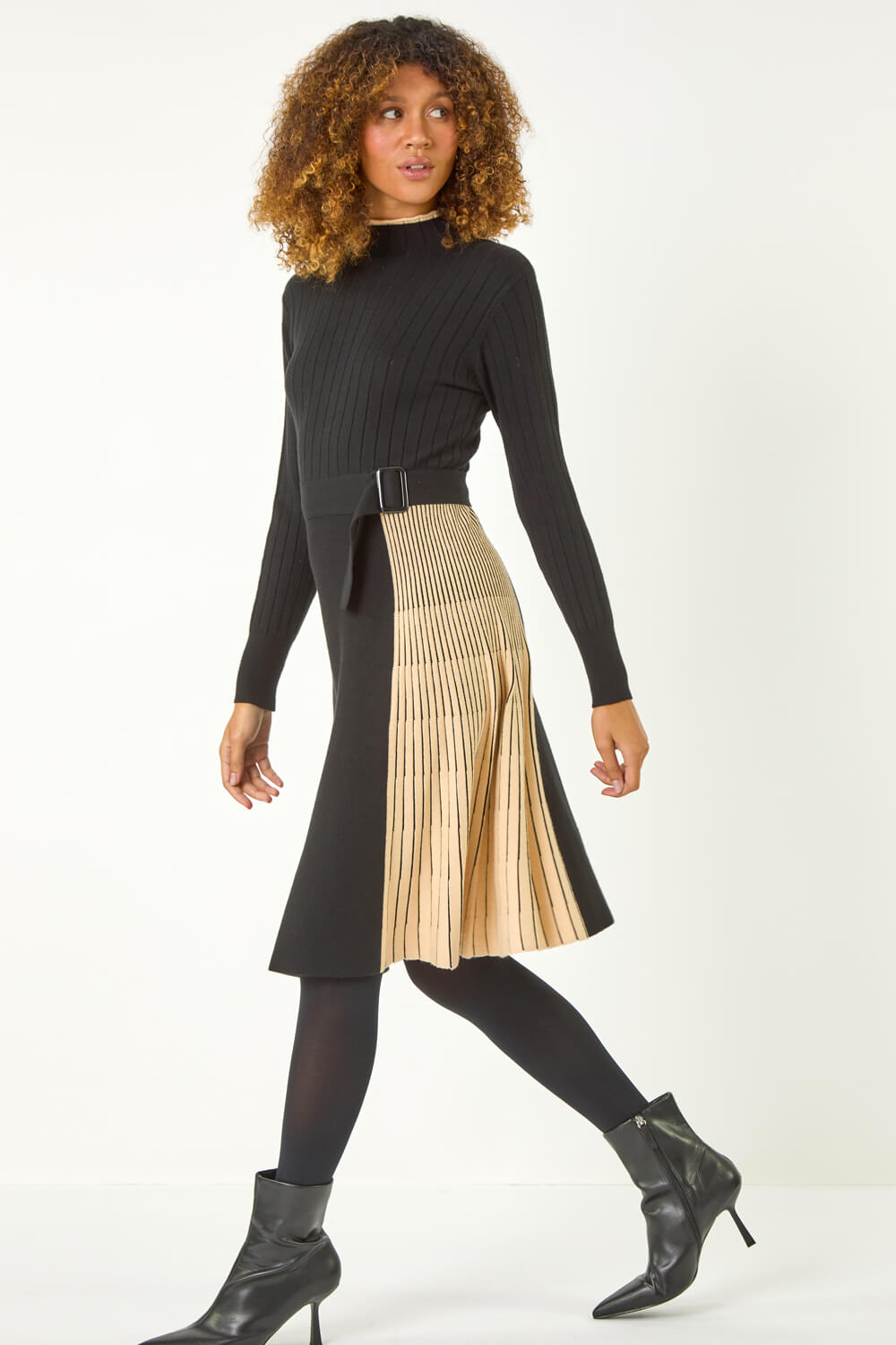 Roman Contrast Panel Belt Knitted Dress 20 female