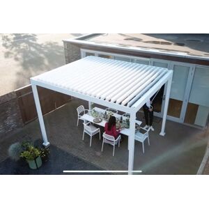 Blakesley’s Nova Titan 3m x3m Square Aluminium Pergola White