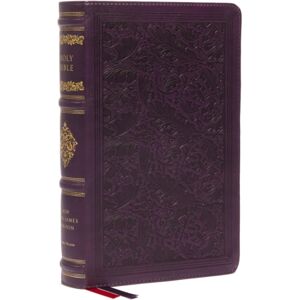 Thomas Nelson Publishers Nkjv, Personal Size Reference Bible, Sovereign Collection, Leathersoft, Purple, Red Letter, Comfort Print : Holy Bible, King James Version