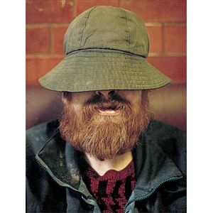 Trolley Books Deirdre O'Callaghan: Hide That Can Trolley Books Deirdre O'Callaghan: Hide That Can