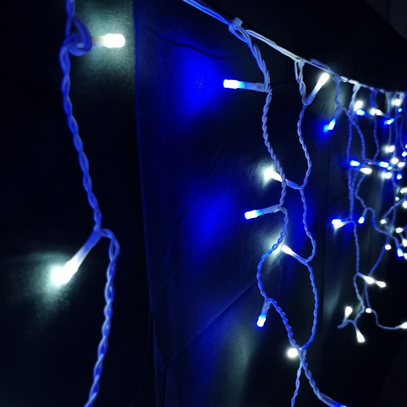 Premier Decorations - 300 led 7.5m Premier Christmas Outdoor 8 Function Icicle Lights Blue & White