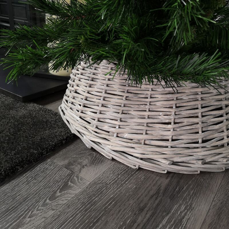 Premier Decorations - 56cm x 43cm Wicker Willow Rattan Tree Skirt in a Grey Colour