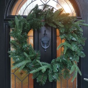 Samuel Alexander - 50cm Festive Green Norfolk Pine Christmas Wreath pe/pvc Tips Samuel Alexander - 50cm Festive Green Norfolk Pine Christmas Wreath pe/pvc Tips