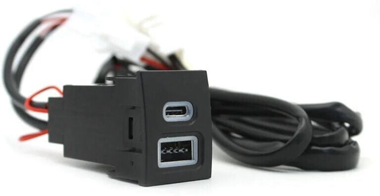 TLILY 12V/24V Car Phone Charger Socket Double QC3.0 Type-C pd usb Charging Port Power Adapter for 9n 9n3 2004-2011