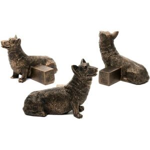 Corgi Plant Pot Feet - Set of 3 - L6 x W8 x H6.5 cm Corgi Plant Pot Feet - Set of 3 - L6 x W8 x H6.5 cm