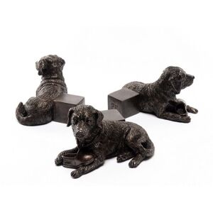 Resting Labrador Plant Pot Feet - Set of 3 - L9 x W10.5 x H7 cm Resting Labrador Plant Pot Feet - Set of 3 - L9 x W10.5 x H7 cm