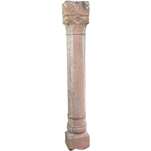 Biscottini - Old stone column