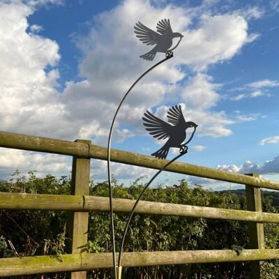 Flying Birds Garden Art - Bare Metal/Ready to Rust - W37 x H133 cm Flying Birds Garden Art - Bare Metal/Ready to Rust - W37 x H133 cm