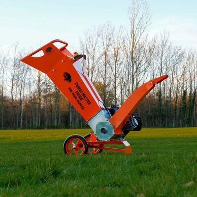 Forest Master - Professional 9HP Petrol Wood Chipper & Garden Shredder FM9DD Forest Master - Professional 9HP Petrol Wood Chipper & Garden Shredder FM9DD