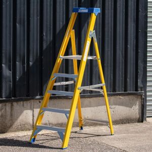Trade Master Pro - 5 Step Platform Fibreglass Step Ladder Trade Master Pro - 5 Step Platform Fibreglass Step Ladder