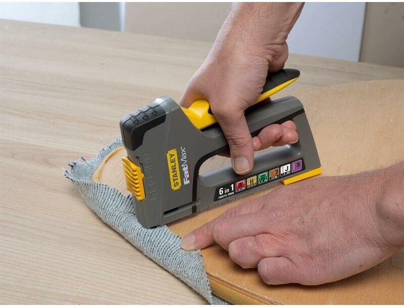 Stanley - fatmax� 6-in-1 Multi-Purpose Plastic Staple and Brad Nail Gun - STA670868