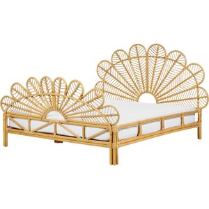 BELIANI Boho Modern Bedroom eu King Size Bed with Slatted Base 5ft3 Rattan Decorative Braided Peacock Headboard Light Wood Florentine - Light Wood