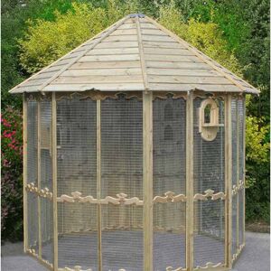 Buttercup Farm Gr - Ipswich Aviary 8 Natural - Pressure Treated Red Pine - L248 x W248 x H285 cm