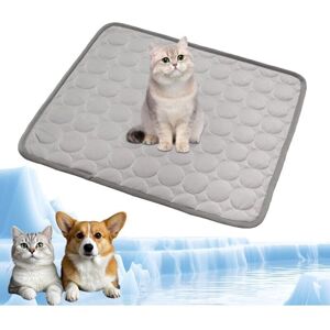 TORMATOR Cooling mat for dogs, cooling mat for pets, self-cooling ice mat for cats, puppies, home and travel, 62 x 50 cm, size M, grey TORMATOR Cooling mat for dogs, cooling mat for pets, self-cooling ice mat for cats, puppies, home and travel, 62 x 50 cm, size M, grey
