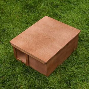 Hedgehog Nest Box - Plywood - L47 x W38 x H22 cm Hedgehog Nest Box - Plywood - L47 x W38 x H22 cm