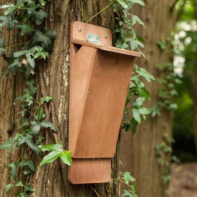 Treecreeper Nest Box - Plywood - L10 x W13 x H36 cm Treecreeper Nest Box - Plywood - L10 x W13 x H36 cm