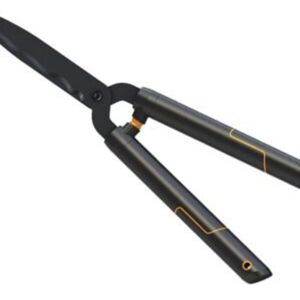 Fiskars - SingleStep� Hedge Shears Wavy Blade HS22 FSK114730 Fiskars - SingleStep� Hedge Shears Wavy Blade HS22 FSK114730