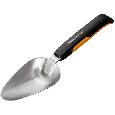 FP Fiskars 1027043 Xact Garden Trowel FSK1027043 FP Fiskars 1027043 Xact Garden Trowel FSK1027043