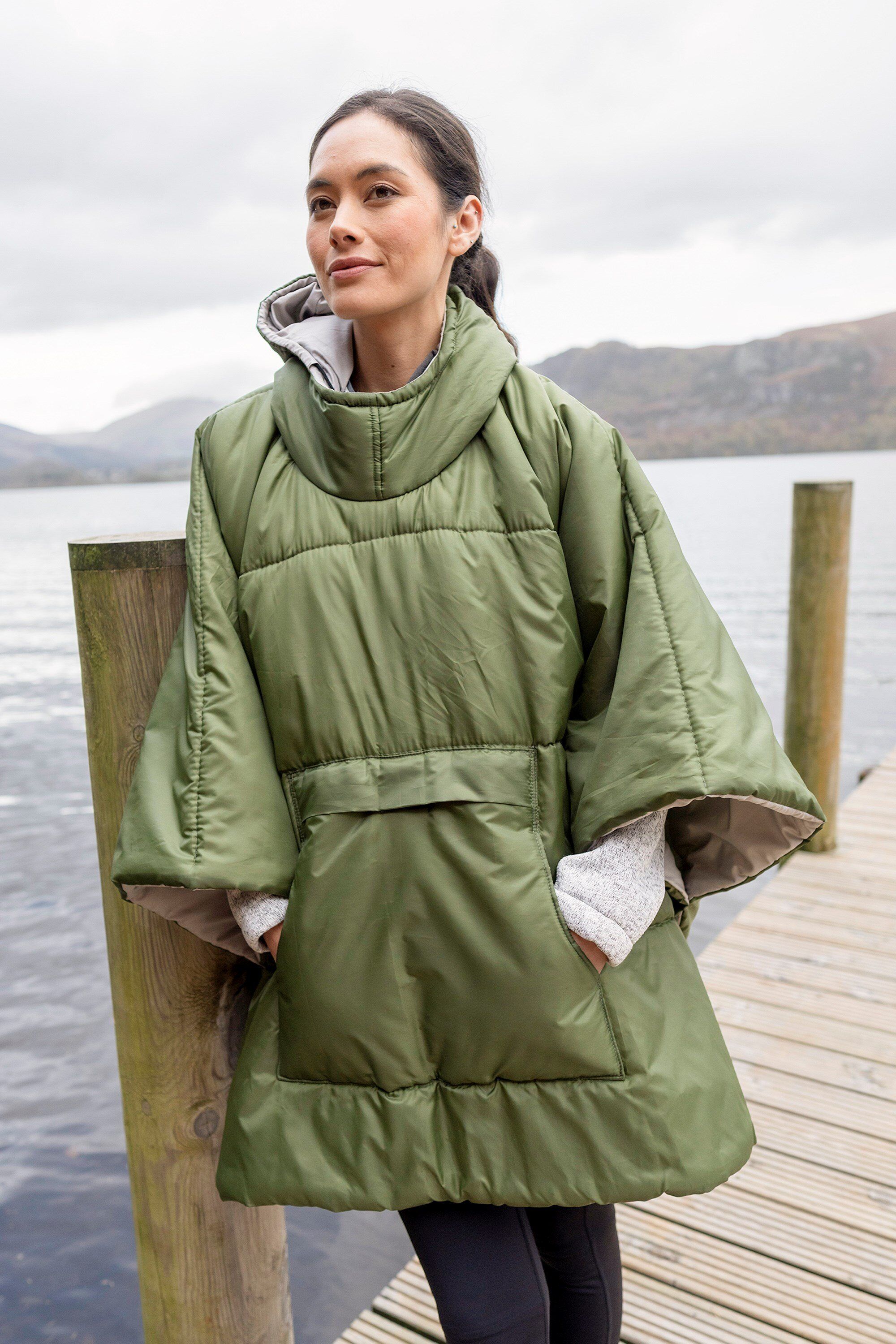 Mountain Warehouse Unisex Wearable Padded Blanket With Adjustable Hood Warm Outdoors Camping Hoodie Khaki - One Size