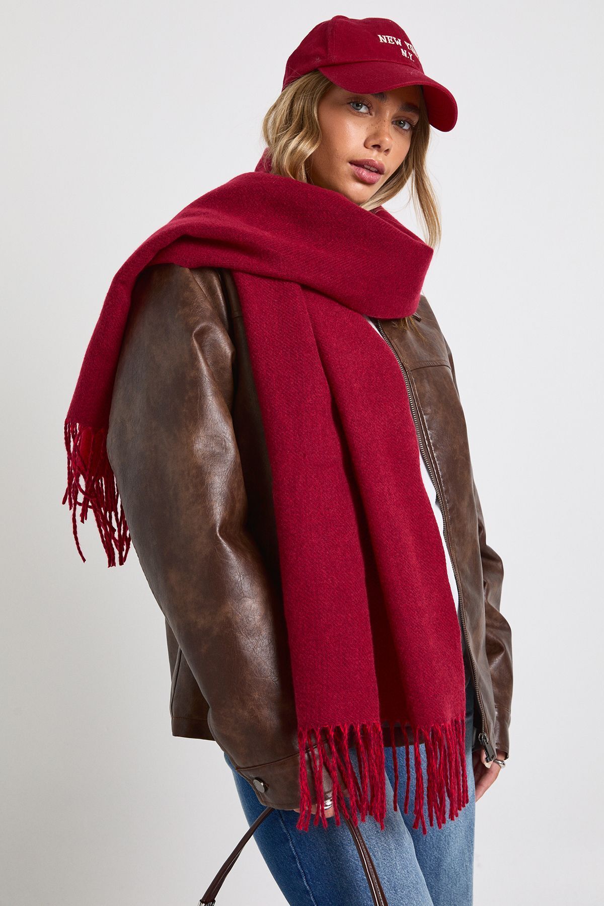 Boohoo Womens Reversible Tassel Lightweight Blanket Scarf - Red - One Size