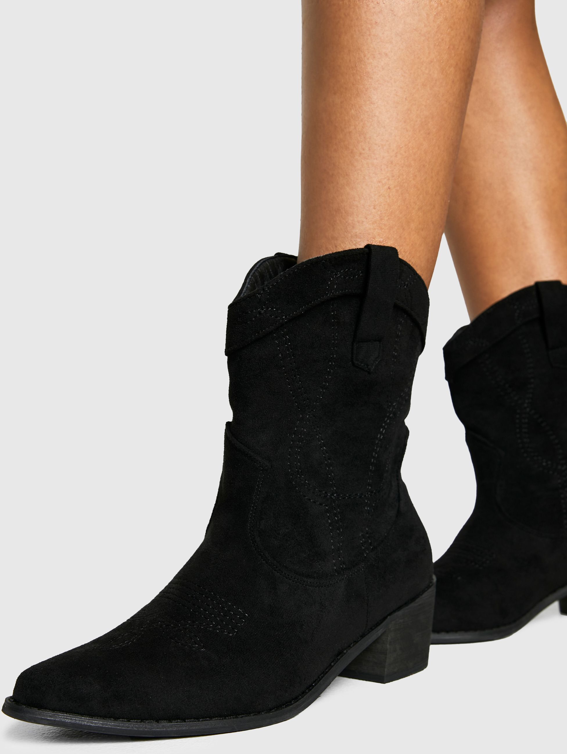 Boohoo Womens Wide Fit Faux Suede Stitch Detail Ankle Western Cowboy Boots - Black - Size 5 Wide Fit (Uk Shoe)