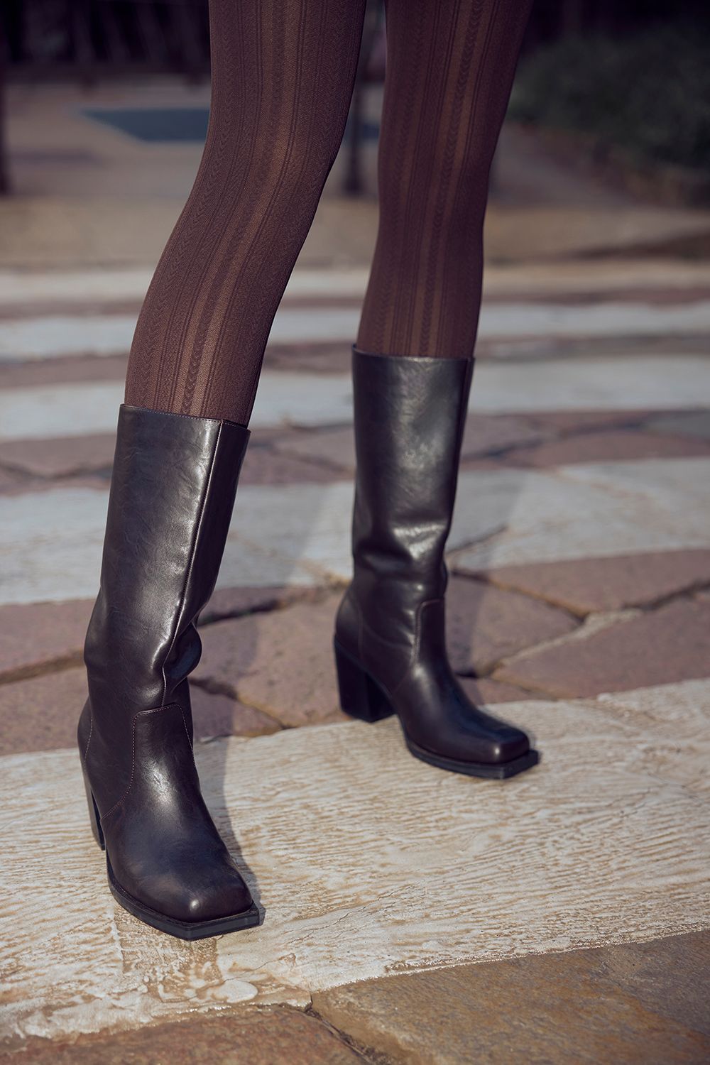 Boohoo Womens Wide Fit Square Toe Block Heel Calf Height Boots - Black - Size 4 Wide Fit (Uk Shoe)