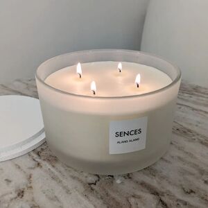 White Alang Alang 4 Wick Scented Candle