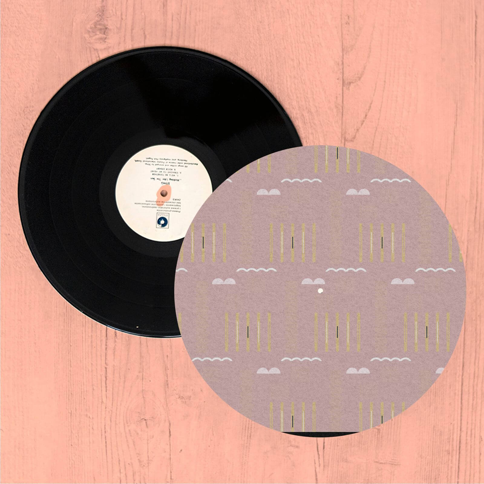 By IWOOT Graphic Turntable Slip Mat