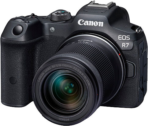 Canon EOS R7 with RF-S 18-150mm 3.5-6.3 IS STM Lens