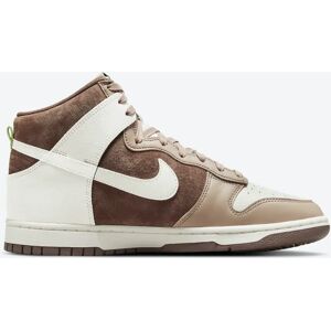 Nike Dunk High Light Chocolate - Size: UK 9.5- EU 44.5 - Size: UK 9.5- EU 44.5 - - Size: UK 9.5- EU 44.5 - US 10.5