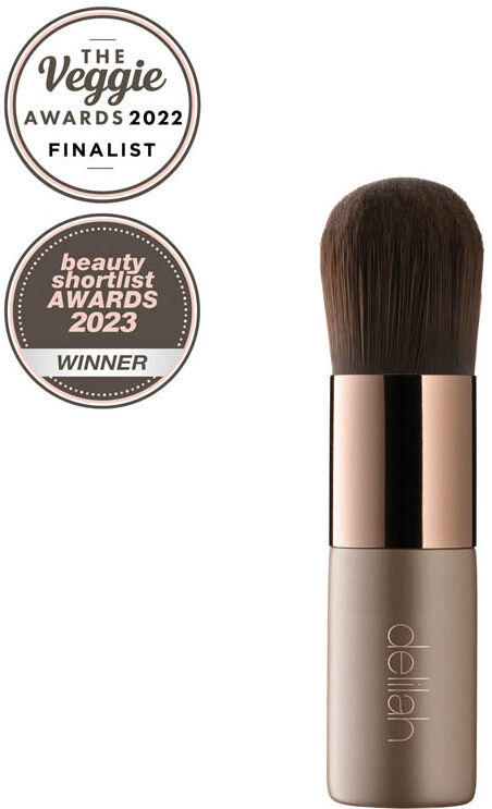 delilah Cosmetics Foundation Kabuki Complexion Brush