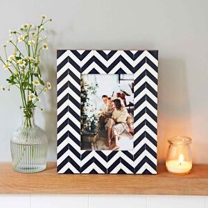 Paper high Neha Navy Chevron Patterned Photo Frame - 7" x 5"