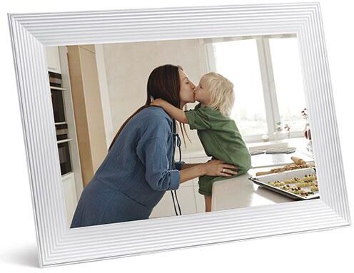 Aura Carver 10.1-inch Digital Photo Frame in Sea Salt