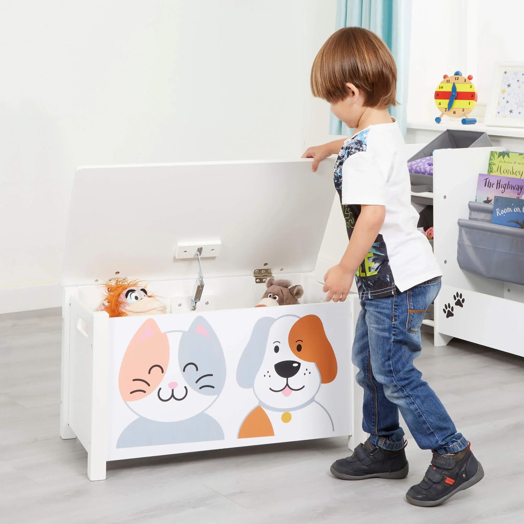 Liberty House Toys Kids Wooden Cat and Dog Toy Box