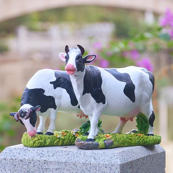 YOU HOME Garden Decoration Cute Vintage Animal Decorative Resin Farm Cute Cow Figurine Ornament Home Decor