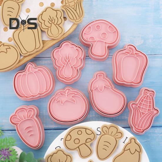 DYS Kitchen 8Pcs/Set Biscuit Mold Flexible Multi purpose Plastic Cartoon Vegetable Cookie Cutter Fondant Tool