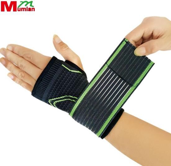 Sports Direct Green Stripe Fitness Wrist-guards Pressure Belt Hook and Loop Closure Wrist-guard