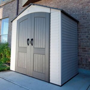 7' x 4.5' Lifetime Plastic Shed (2.06m x 1.4m)