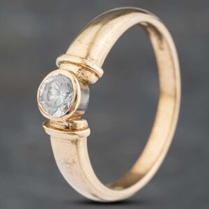 Pre-Owned 9ct Yellow Gold Cubic Zirconia Rubover Set Solitaire Ring 41103164 Pre-Owned 9ct Yellow Gold Cubic Zirconia Rubover Set Solitaire Ring 41103164