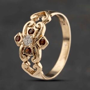 Pre-Owned 9ct Yellow Gold Garnet & Cubic Zirconia Dress Ring 41103384 Pre-Owned 9ct Yellow Gold Garnet & Cubic Zirconia Dress Ring 41103384