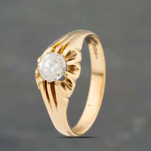 Pre-Owned 9ct Yellow Gold Cubic Zirconia Single Stone Signet Ring 41342077 Pre-Owned 9ct Yellow Gold Cubic Zirconia Single Stone Signet Ring 41342077