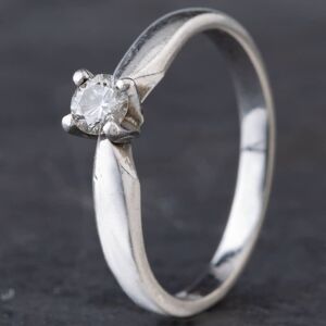 Pre-Owned Platinum 0.25ct Brilliant Cut Diamond 4 Claw Solitaire Ring 4148135 Pre-Owned Platinum 0.25ct Brilliant Cut Diamond 4 Claw Solitaire Ring 4148135