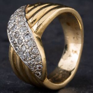 Pre-Owned 14ct Yellow Gold Brilliant Cut Diamond Three Row Swirl Band Design Cluster Ring 4312008 Pre-Owned 14ct Yellow Gold Brilliant Cut Diamond Three Row Swirl Band Design Cluster Ring 4312008