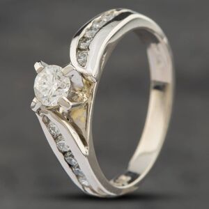 Pre-Owned Platinum Certificated 0.32ct Brilliant Cut Diamond Twist Shoulder Set Solitaire Ring 43121006 Pre-Owned Platinum Certificated 0.32ct Brilliant Cut Diamond Twist Shoulder Set Solitaire Ring 43121006