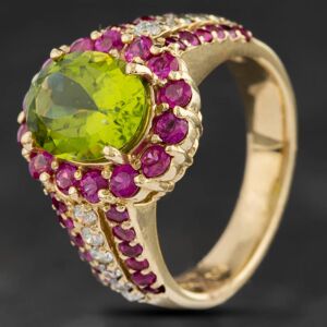 Pre-Owned 14ct Yellow Gold 2.79ct Peridot, 0.37ct Diamond & 1.49ct Pink Sapphire Oval Cluster Ring 4312218 Pre-Owned 14ct Yellow Gold 2.79ct Peridot, 0.37ct Diamond & 1.49ct Pink Sapphire Oval Cluster Ring 4312218