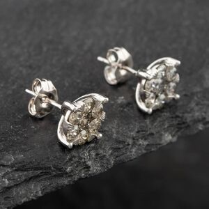 Pre-Owned 9ct White Gold 1.00ct Brilliant Cut Diamond Cluster Stud Earrings 43171131 Pre-Owned 9ct White Gold 1.00ct Brilliant Cut Diamond Cluster Stud Earrings 43171131