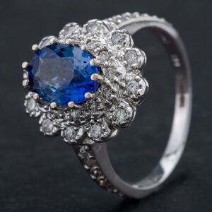Pre-Owned 14ct White Gold Oval 2.36ct Sapphire & 0.70ct Diamond Cluster Ring 4336144 Pre-Owned 14ct White Gold Oval 2.36ct Sapphire & 0.70ct Diamond Cluster Ring 4336144